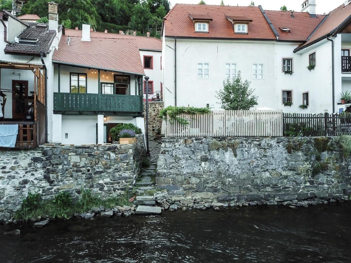 דירות Český Krumlov Domecek / Tiny House מראה חיצוני תמונה